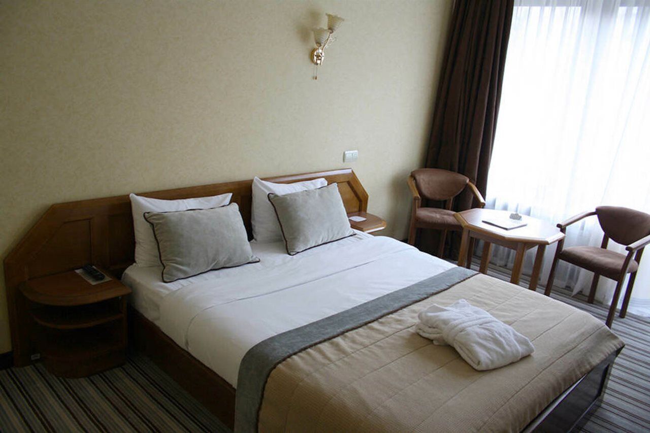 Premier Dnister 4* Lviv
