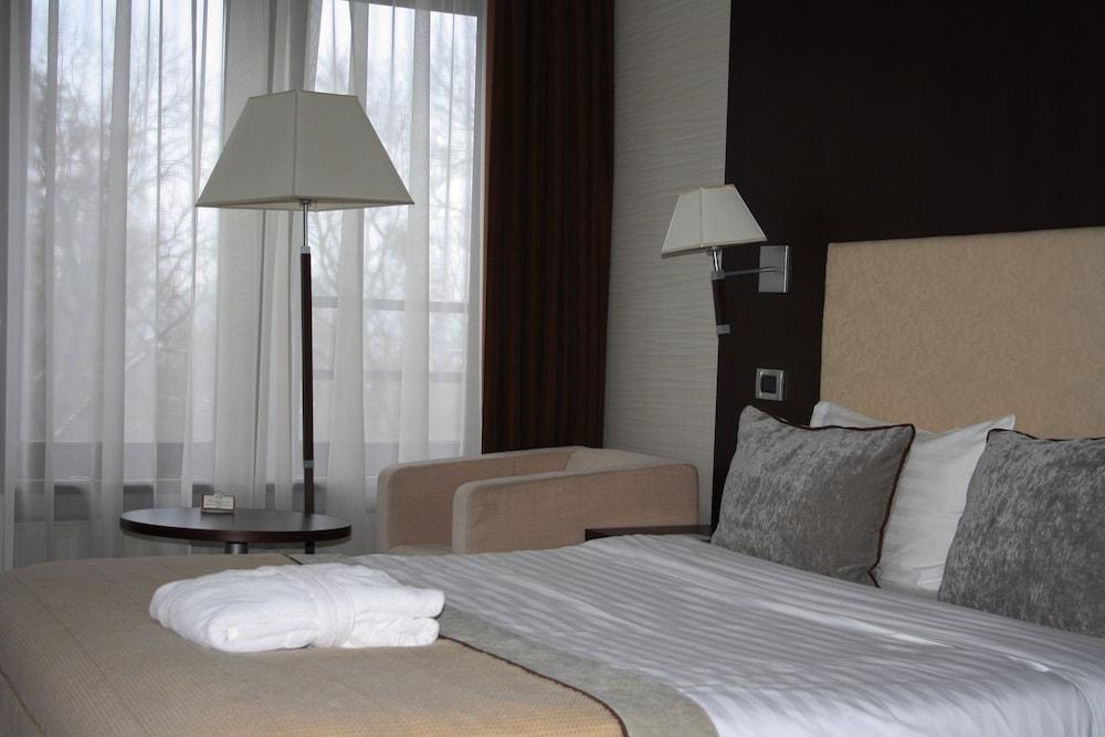 Otel Premier Dnister