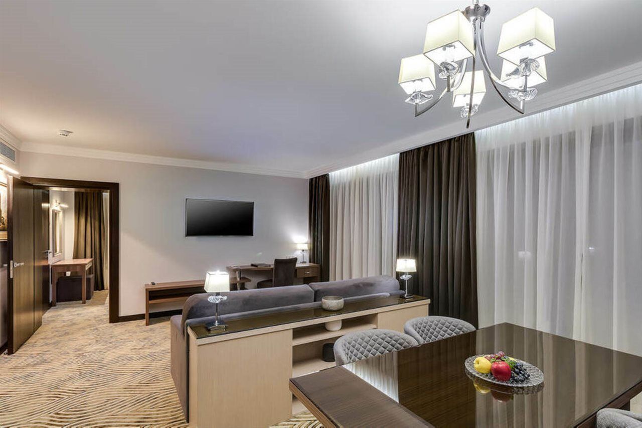 Premier Dnister Otel 4*